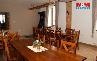 Nabízíme k podnájmu plně vybavenou restauraci Na Špici v Hol