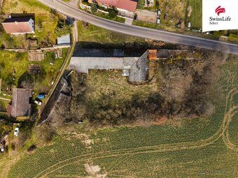 Nabízíme k prodeji pozemek o celkové výměře 2 851 m, který d