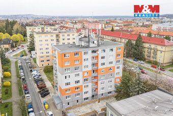 Hledáte byt v klidné a skvěle dostupné lokalitě? Nabízíme k 