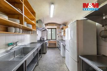 Exkluzivně Vám nabízíme k prodeji fungující restauraci a pen