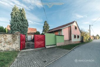 Tento útulný rodinný dům v Klenovicích nabízí skvělou přílež