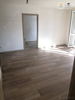 Nabízíme Vám k pronájmu moderní byt o dispozici 3+1 ve 2. na