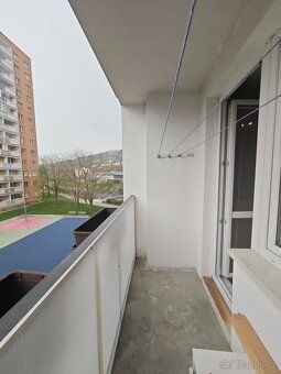Nabízíme k pronájmu byt 1+1 v místní části Trávníky, a to na