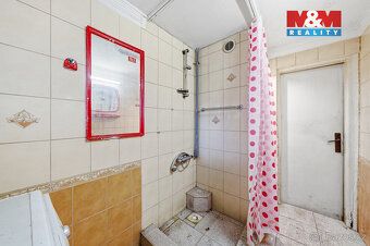 Nabízíme k prodeji prostorný rodinný dům v obci Bílý Potok n