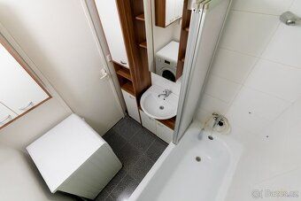 K prodeji prostorný byt 4+1 ve 3. patře. Všechny pokoje samo