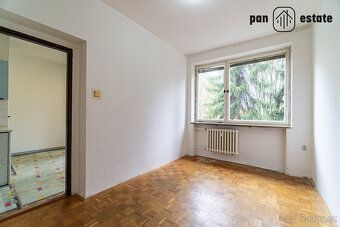 Nabízíme k prodeji prostorný cihlový byt o dispozici 3+1 a c