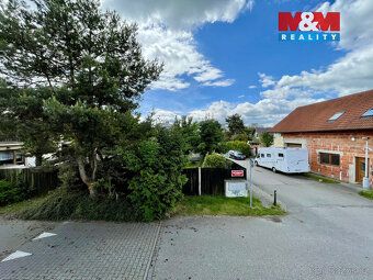 Nabízíme k pronájmu revitalizovaný podkrovní byt o dispozici