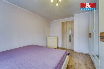 Objevte útulný rodinný dům v obci Postřekov, který je po čás