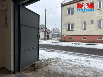 Nabízíme k pronájmu prostornou garáž, která se nachází na po