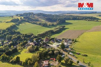 Nabízíme k pronájmu zahradu o rozloze 527 m² v obci Všeruby.