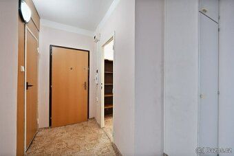 Nabízím k podnájmu družstevní byt o dispozici 2+1 64m2, situ