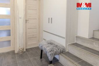 Nabízíme vám atypický mezonetový byt 3+1 o ploše 83 m² ve vy
