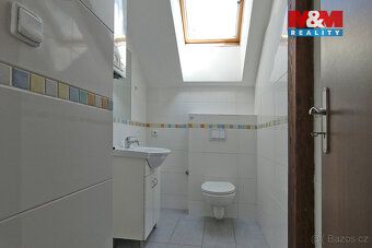 Nabízíme Vám k pronájmu nadstandardně velký, prostorný a svě