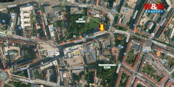 Pronájem nově zrekonstruovaných prostor v centru města na fr