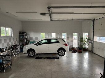 Komerční - obchodní areál
poloha areálu je přímo u hlavní si