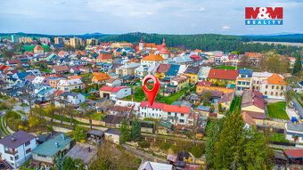 Prodej rodinného domu 5+kk v centru Bělé pod Bezdězem. Dvoup