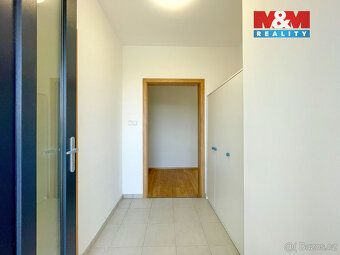Nabízíme k prodeji moderní novostavbu rodinného domu 4+kk, s