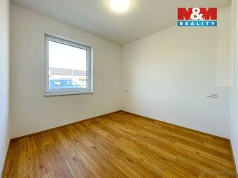 Nabízíme k prodeji moderní novostavbu rodinného domu 4+kk, s