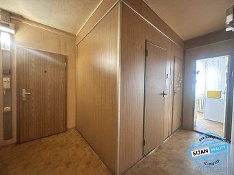 Ev.č. 00713 Nabízíme k prodeji prostorný byt 3+1 s lodžií v 