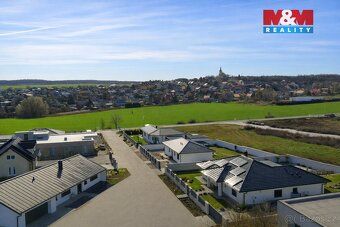 Nabízíme k prodeji stavební pozemek o výměře 1 710 m² v klid