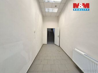 Nabízíme k pronájmu nebytový prostor v centru Chodova, ul. S