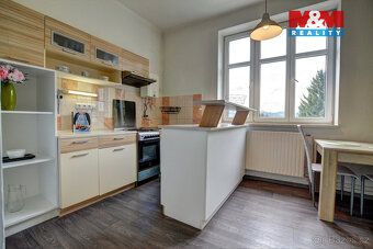 Nabízíme k prodeji bytový dům v bezprostřední blízkosti námě