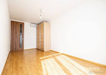 K dlouhodobému podnájmu nabízíme krásný byt o dispozici 3+kk