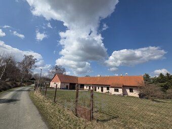 Ev.č. 01559 Nabízíme Vám k prodeji dům v obci Strojetice, ok