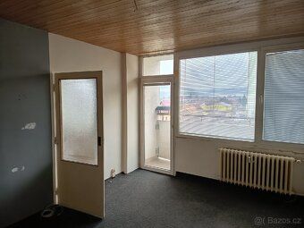 Prodám byt 3+1 65m2, Budovatelská 484, 4. Patro. Objekt je c