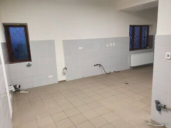 Nabízíme pronájem komerčního objektu o rozloze 96 m2 v Praze