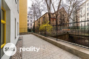 Nabízím k pronájmu zcela nový, mezonetový, dosud neobydlený 