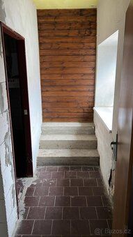 Nabízím k pronájmu dům s podlahovou plochou 140 m2 na pozemk