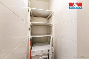 Nabízíme k prodeji prostorný byt 2+1 o užitné ploše 75 m² ve