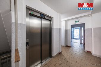 Nabízíme k prodeji světlý byt 3+kk s lodžií v osobním vlastn