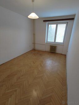 Nabízím k pronájmu slunný byt 52 m2 v klidné lokalitě v těsn