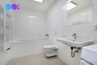 Pronájem luxusního bytu 3+kk o podlahové ploše 79 m² se zahr