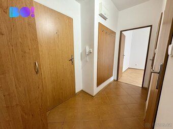 Nabízím k pronájmu byt o dispozici 2+1 a výměře 48 m² s lodž