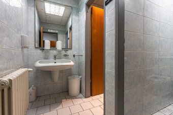 Realitní společnost GEPADR nabízí k podnájmu kanceláře o cel