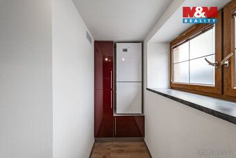 Prodej ateliéru 2+1, 64 m², Praha 3 – samostatný vstup, dvě 