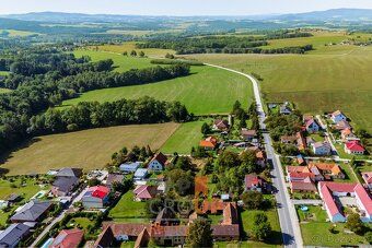 Ev.č. 00373 Nabízíme prodej slunného stavebního pozemku o vý