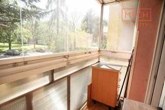 Nabízíme k prodeji byt o dispozici 1 + kk, situovaný na velm