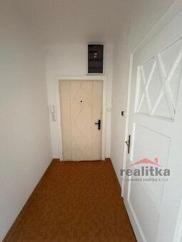 Nabízíme pronájem bytu 1+kk, 28m2 v Opavě na ul. Polní. Byt 
