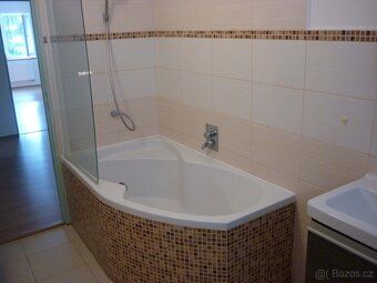 Pronájem bytu 3+kk v 3. NP o výměře 78 m2 v bytovém domě o 6
