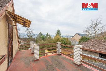 Nabízíme k prodeji rodinný dům s jedinečnou atmosférou a vel