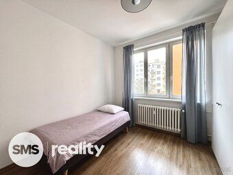 Nabízíme k pronájmu příjemný byt 3+kk, umístěný ve třetím pa