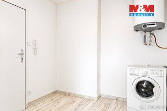 Nabízíme k pronájmu pěkný byt o dispozici 2+kk a výměře 40 m