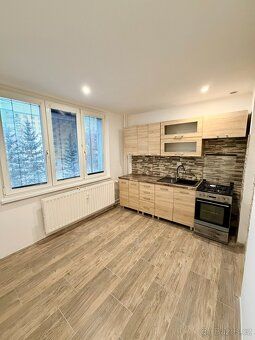 🏠 Prodej bytu 2+1, 60 m² – Kamenná 5102, Chomutov
Nabízíme k