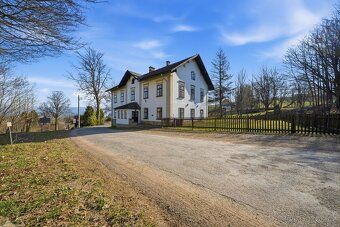 Nabízíme k prodeji apartmán o dispozici 3+kk o užitné ploše 