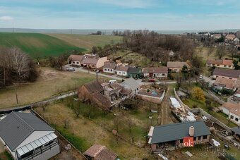 Rodinný dům s pozemkem 1 114 m²Ve výhradním zastoupení nabíz