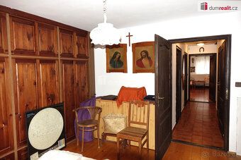 uvedená cena zahrnuje právní servis a odměnu RK, Dumrealit.c